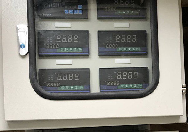 數(shù)顯儀表箱